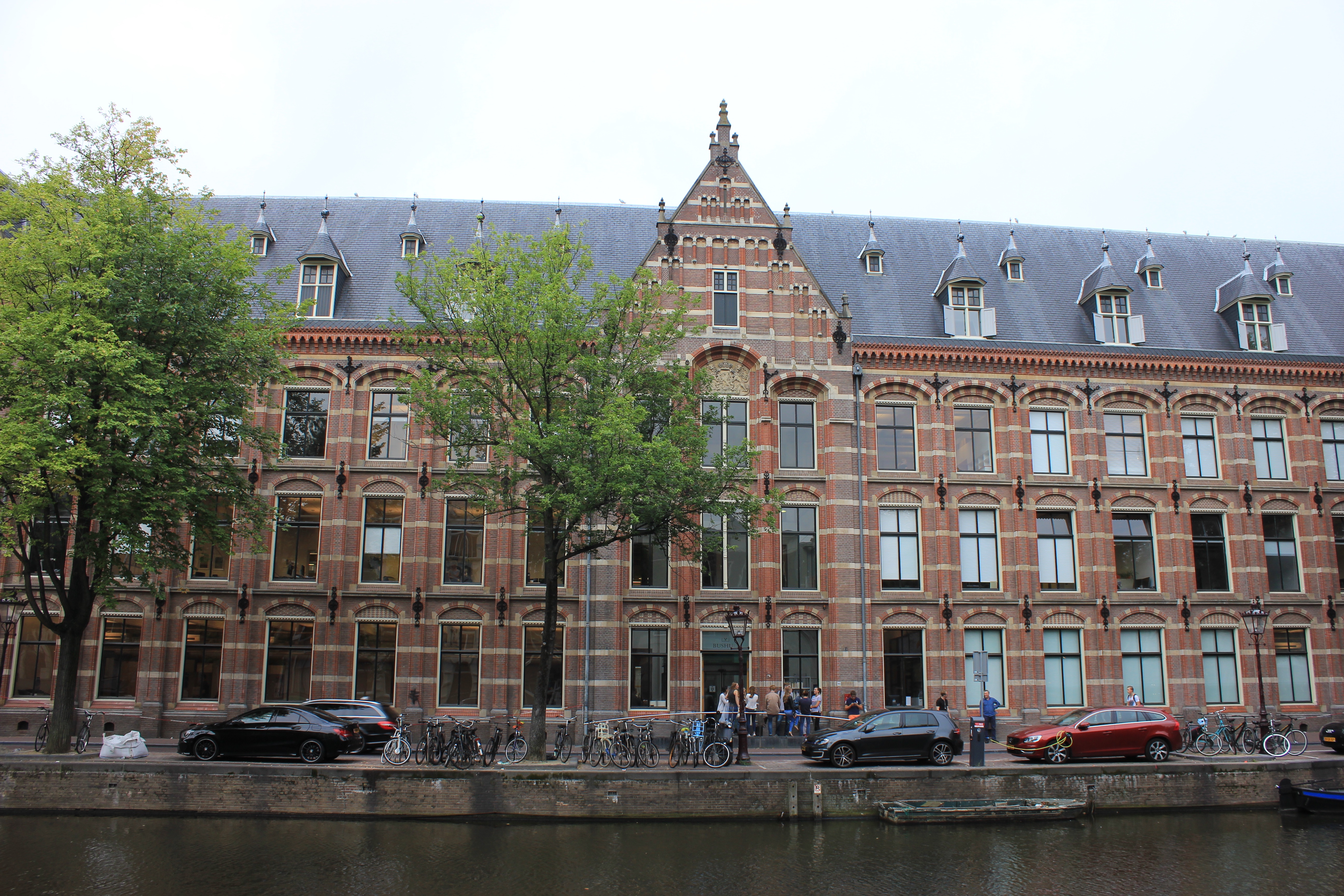 Hoofdkantoor Koninklijke Nederlandse Akademie van Wetenschappen (KNAW), Amsterdam